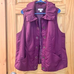 CJ Banks Maroon Sleeveless Vest Size 1X with pockets and buttons
